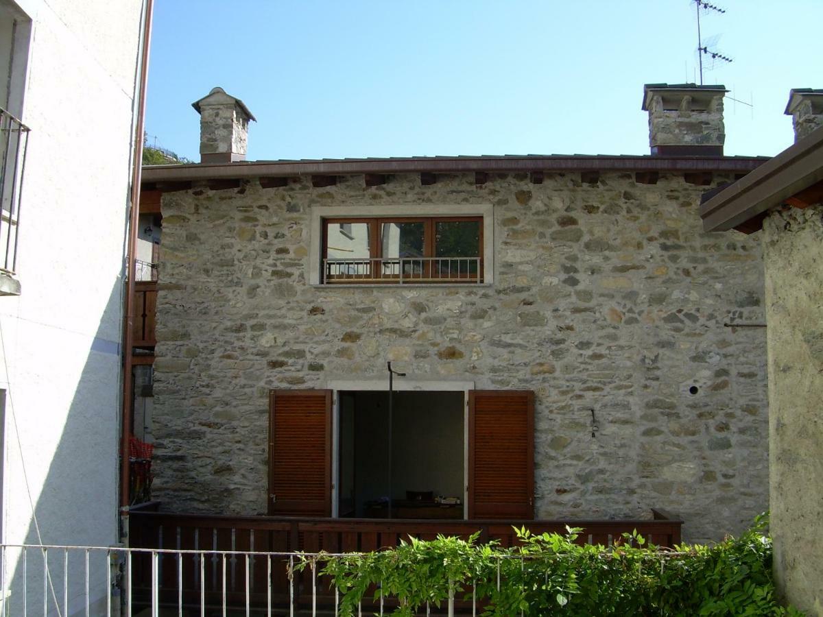 Residenza Antica Corte Villa Picta Buglio in Monte Exterior photo